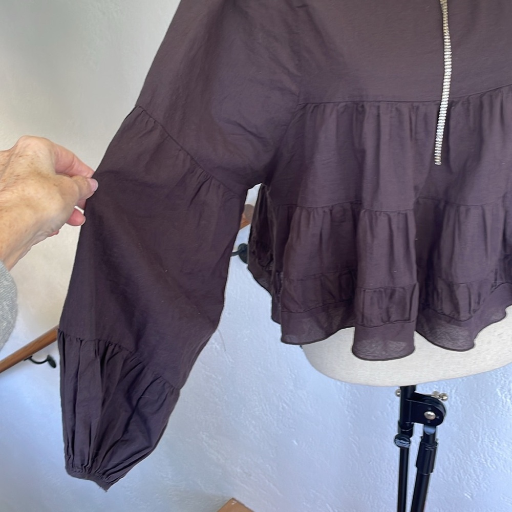 Altar’d State NWOT Black Ruffled Long Puff Sleeve Cotton Flowy Top Medium‎ - Picture 2 of 6